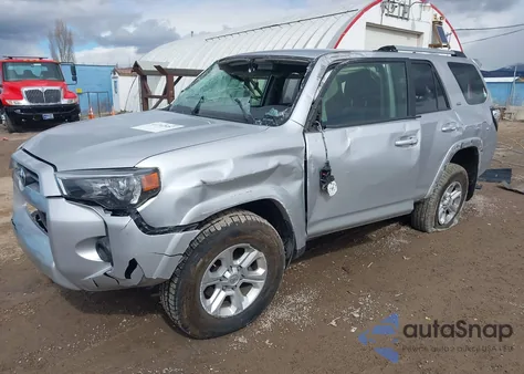 2020 Toyota 4Runner Sr5 из США, поврежденный, VIN JTEBU5JR9L5740625